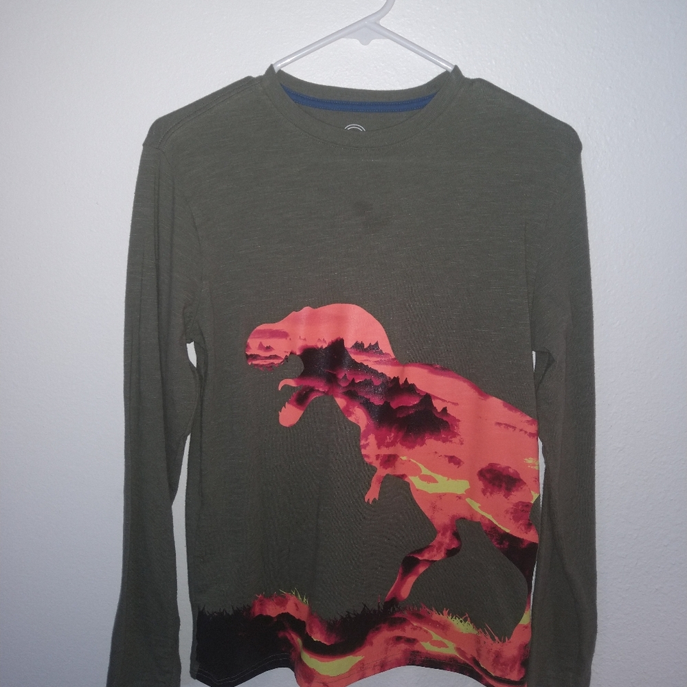 Green long sleeve shirt